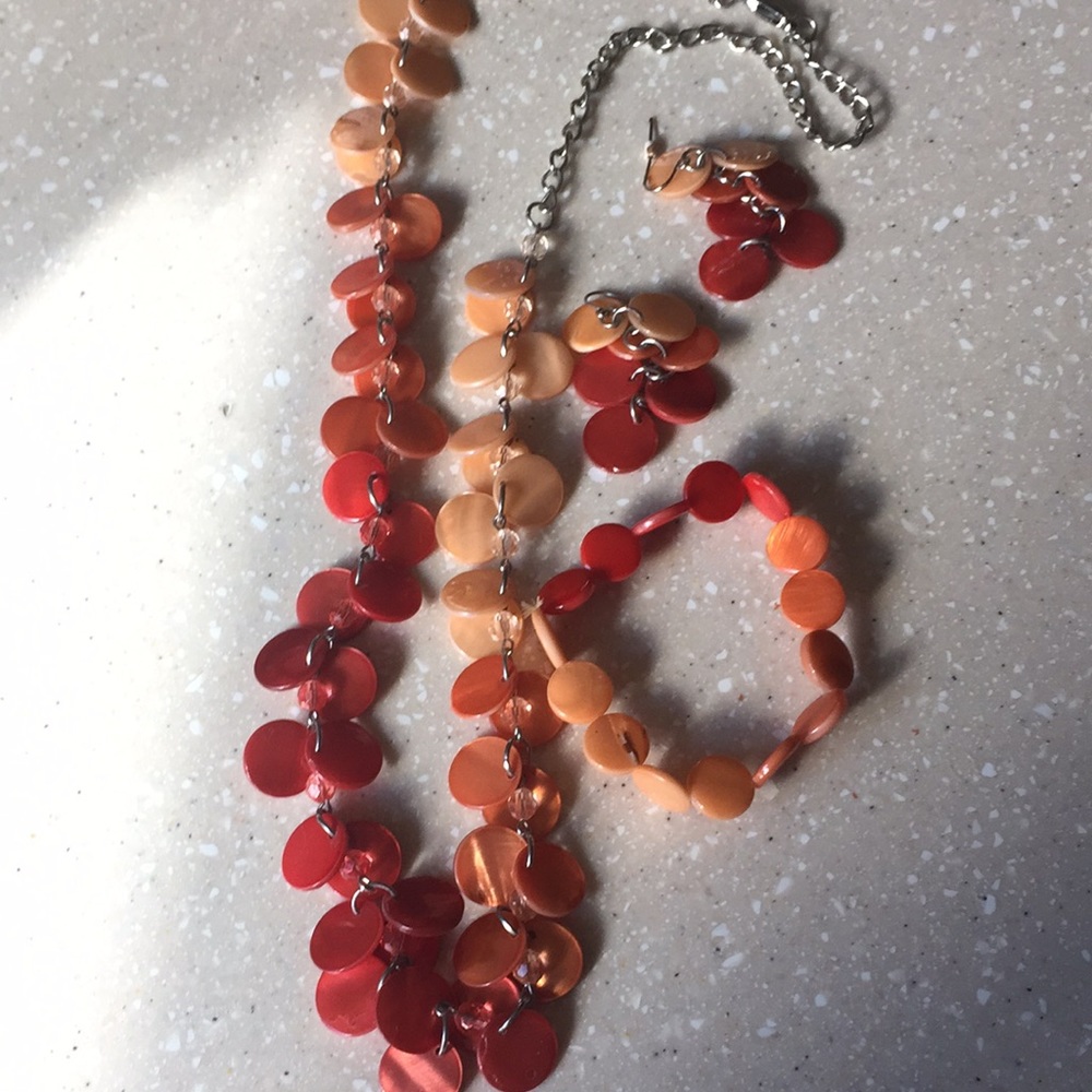 Necklace, earrings, bracelet